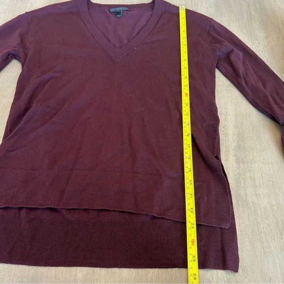 J Crew Burgundy Bell Sleeve Sweater 100% Merino Wool Size XS - Picture 9 of 9